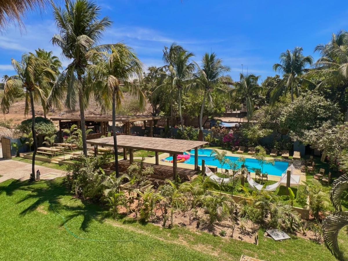 Straw Hat Surf Hostel & Bar Brisas de Zicatela Exterior photo